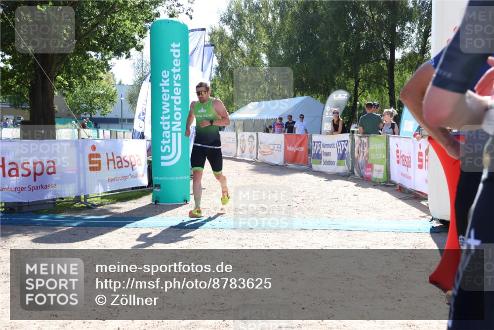 07.09.2025 - 19. Norderstedt Triathlon Zöllner http://msf.ph/oto/8783625 07.09.2025 15:14:28 Ziel 1006 meine-sportfotos.de