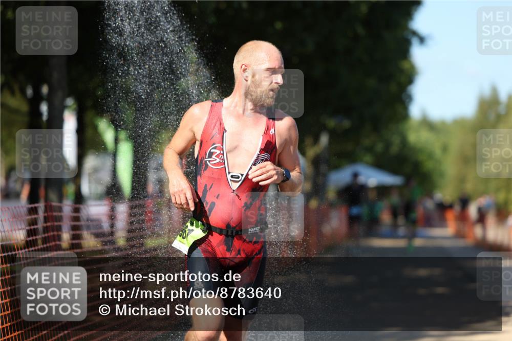 07.09.2025 - 19. Norderstedt Triathlon Michael Strokosch http://msf.ph/oto/8783640 07.09.2025 15:17:14 Laufen 961, 967 meine-sportfotos.de