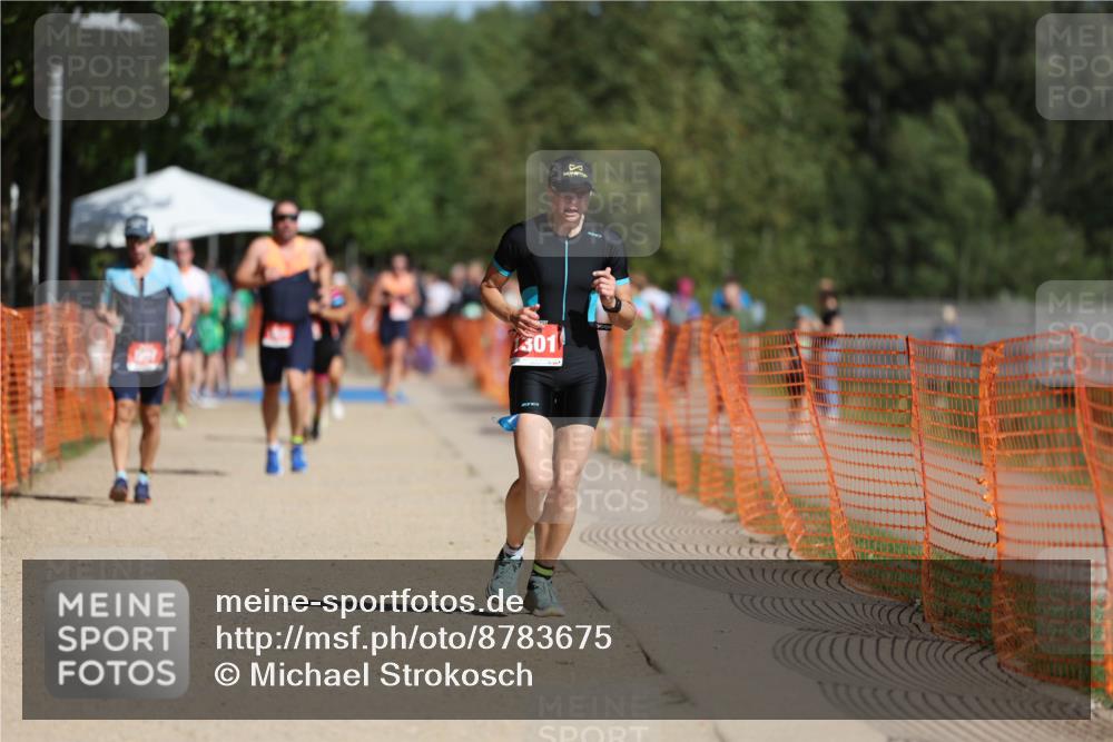 07.09.2025 - 19. Norderstedt Triathlon Michael Strokosch http://msf.ph/oto/8783675 07.09.2025 12:15:17 Laufen 1301 meine-sportfotos.de