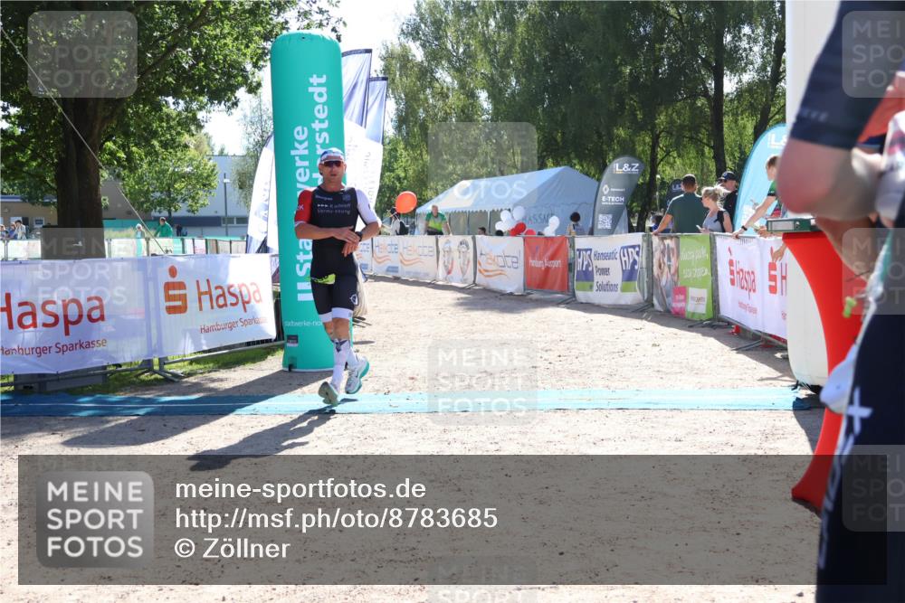 07.09.2025 - 19. Norderstedt Triathlon Zöllner http://msf.ph/oto/8783685 07.09.2025 15:14:38 Ziel 969 meine-sportfotos.de
