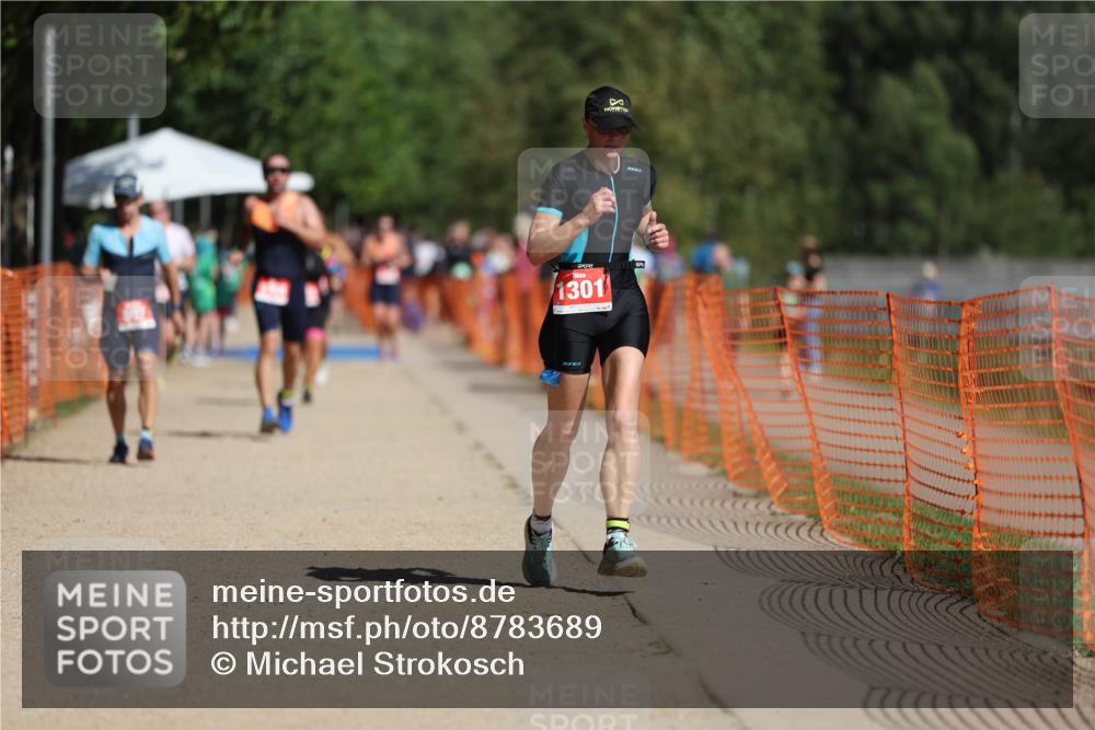 07.09.2025 - 19. Norderstedt Triathlon Michael Strokosch http://msf.ph/oto/8783689 07.09.2025 12:15:18 Laufen 1301, 1365 meine-sportfotos.de
