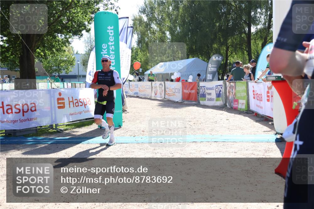 07.09.2025 - 19. Norderstedt Triathlon Zöllner http://msf.ph/oto/8783692 07.09.2025 15:14:38 Ziel 969 meine-sportfotos.de