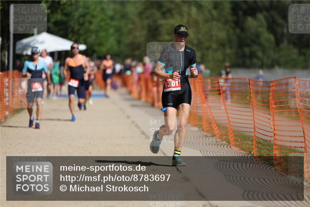 07.09.2025 - 19. Norderstedt Triathlon Michael Strokosch http://msf.ph/oto/8783697 07.09.2025 12:15:18 Laufen 1301, 1365 meine-sportfotos.de