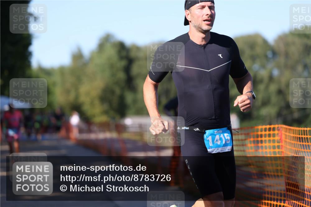 07.09.2025 - 19. Norderstedt Triathlon Michael Strokosch http://msf.ph/oto/8783726 07.09.2025 16:12:43 Laufen 483, 897, 1415 meine-sportfotos.de