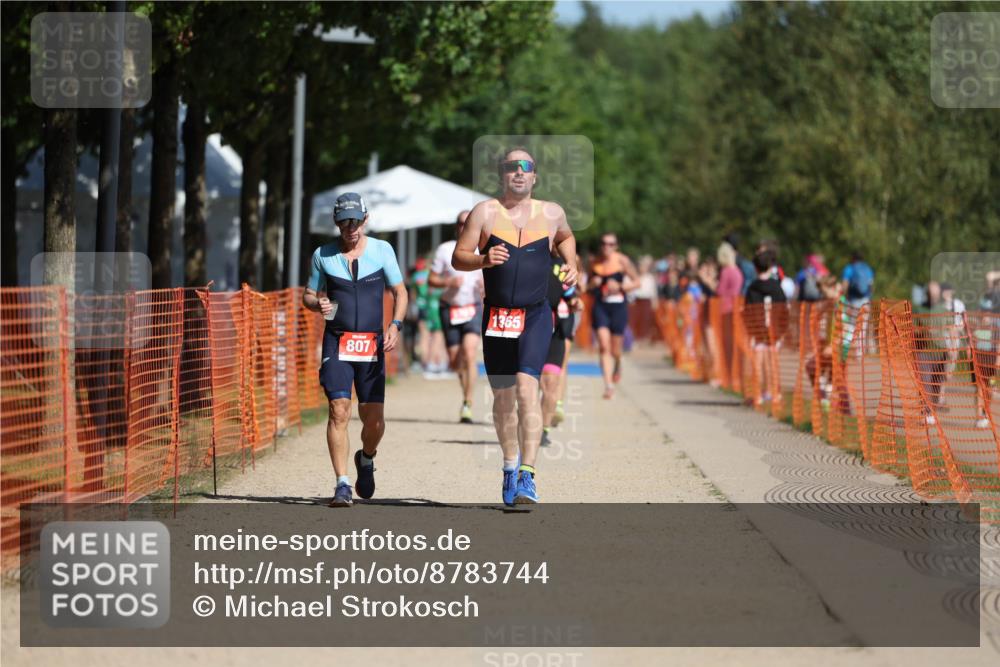 07.09.2025 - 19. Norderstedt Triathlon Michael Strokosch http://msf.ph/oto/8783744 07.09.2025 12:15:21 Laufen 1301, 1365 meine-sportfotos.de
