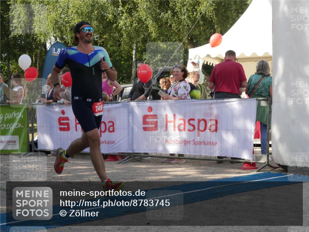 07.09.2025 - 19. Norderstedt Triathlon Zöllner http://msf.ph/oto/8783745 07.09.2025 12:00:48 Ziel 749, 1184 meine-sportfotos.de