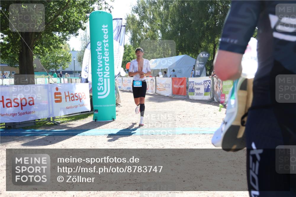 07.09.2025 - 19. Norderstedt Triathlon Zöllner http://msf.ph/oto/8783747 07.09.2025 15:14:44 Ziel 388, 969 meine-sportfotos.de