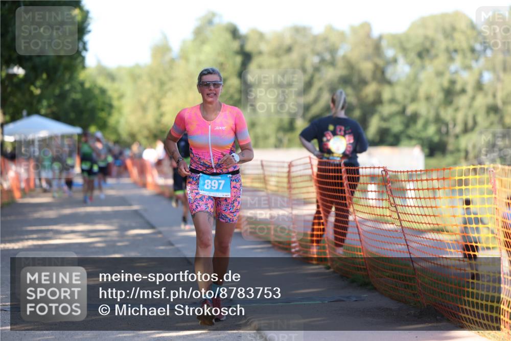 07.09.2025 - 19. Norderstedt Triathlon Michael Strokosch http://msf.ph/oto/8783753 07.09.2025 16:12:49 Laufen 541, 897 meine-sportfotos.de