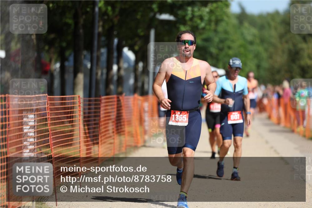 07.09.2025 - 19. Norderstedt Triathlon Michael Strokosch http://msf.ph/oto/8783758 07.09.2025 12:15:25 Laufen 807, 1253, 1301, 1315, 1358, 1365 meine-sportfotos.de