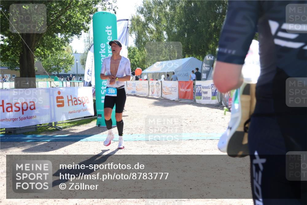 07.09.2025 - 19. Norderstedt Triathlon Zöllner http://msf.ph/oto/8783777 07.09.2025 15:14:45 Ziel 388 meine-sportfotos.de