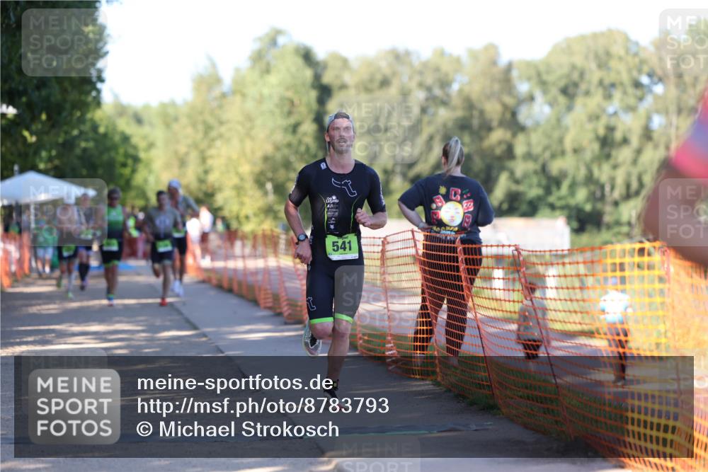 07.09.2025 - 19. Norderstedt Triathlon Michael Strokosch http://msf.ph/oto/8783793 07.09.2025 16:12:52 Laufen 513, 518, 541, 897 meine-sportfotos.de