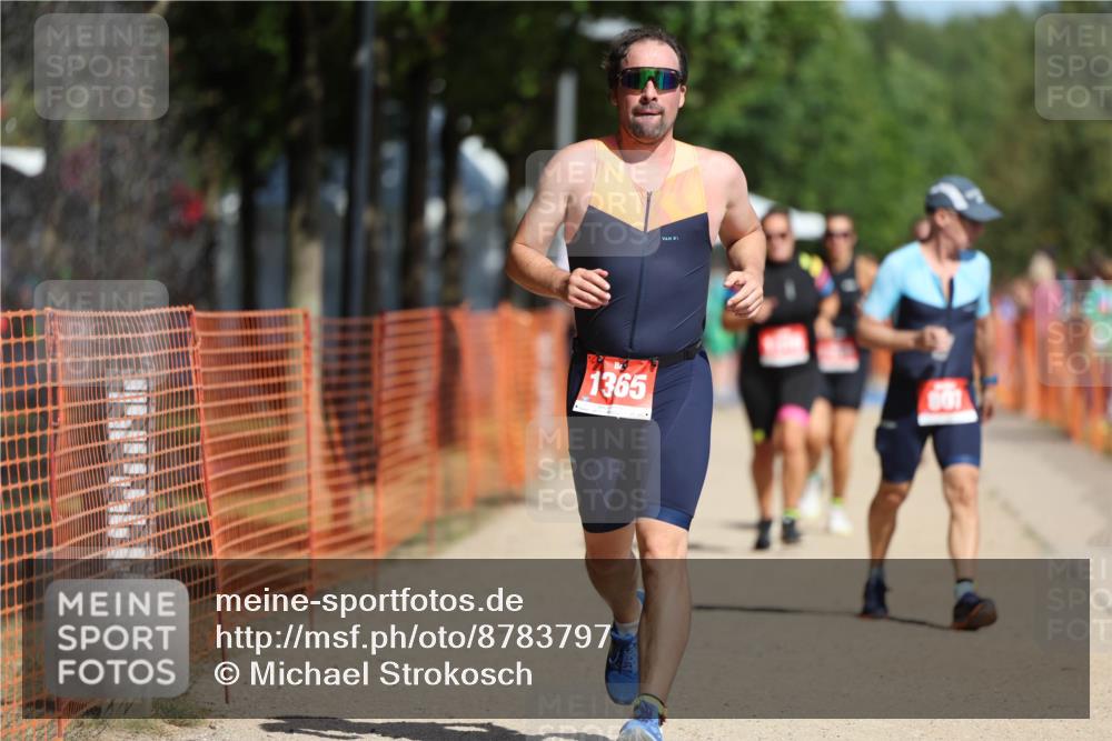 07.09.2025 - 19. Norderstedt Triathlon Michael Strokosch http://msf.ph/oto/8783797 07.09.2025 12:15:25 Laufen 807, 1253, 1301, 1315, 1358, 1365 meine-sportfotos.de