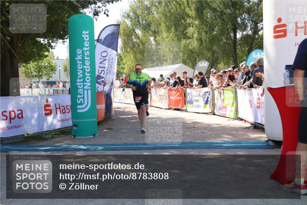 07.09.2025 - 19. Norderstedt Triathlon Zöllner http://msf.ph/oto/8783808 07.09.2025 13:06:21 Ziel 1237, 1260, 1296 meine-sportfotos.de