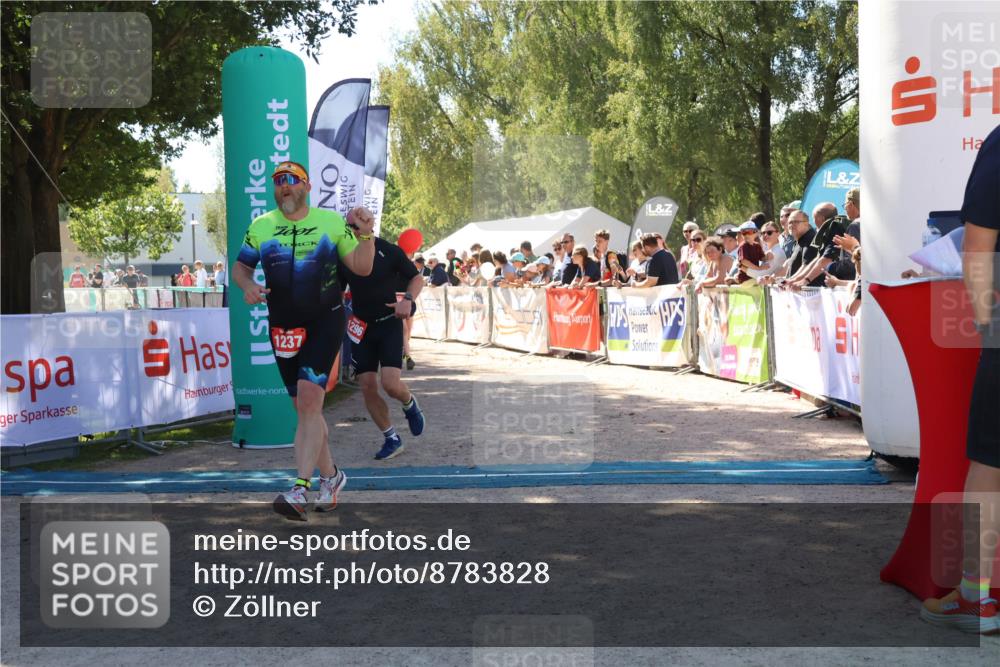 07.09.2025 - 19. Norderstedt Triathlon Zöllner http://msf.ph/oto/8783828 07.09.2025 13:06:23 Ziel 1237, 1260, 1296 meine-sportfotos.de
