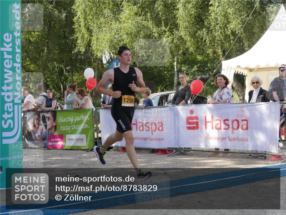 07.09.2025 - 19. Norderstedt Triathlon Zöllner http://msf.ph/oto/8783829 07.09.2025 12:01:53 Ziel 770, 1208 meine-sportfotos.de