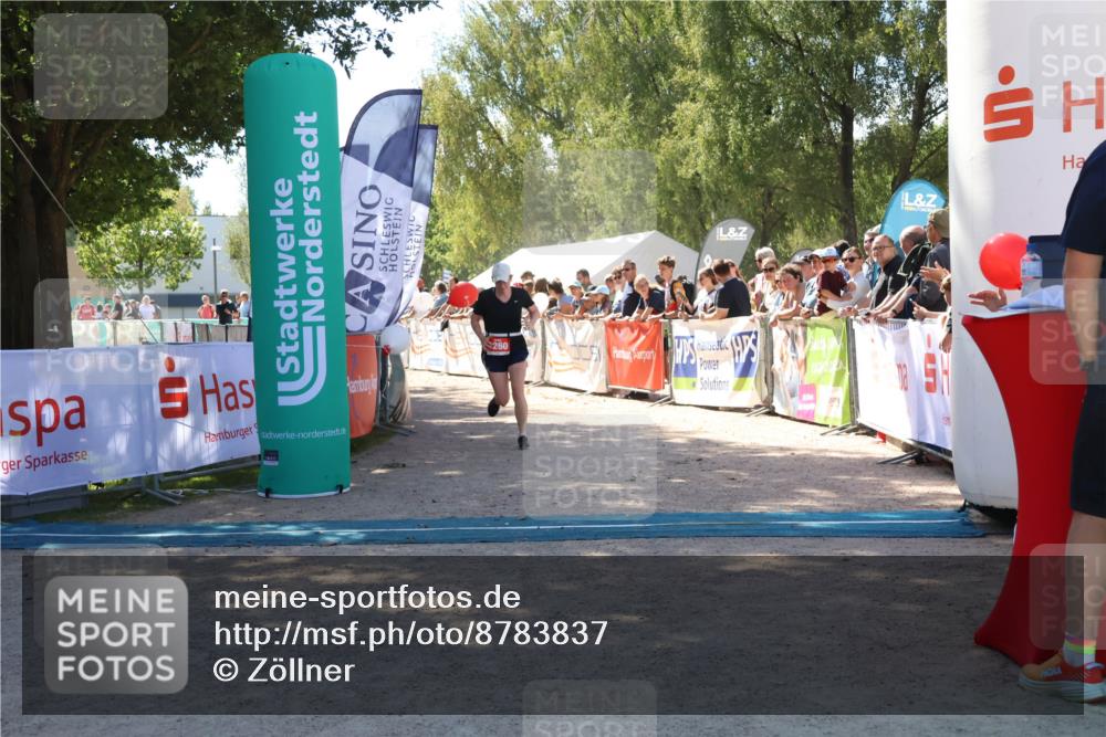 07.09.2025 - 19. Norderstedt Triathlon Zöllner http://msf.ph/oto/8783837 07.09.2025 13:06:25 Ziel 1237, 1260, 1296 meine-sportfotos.de