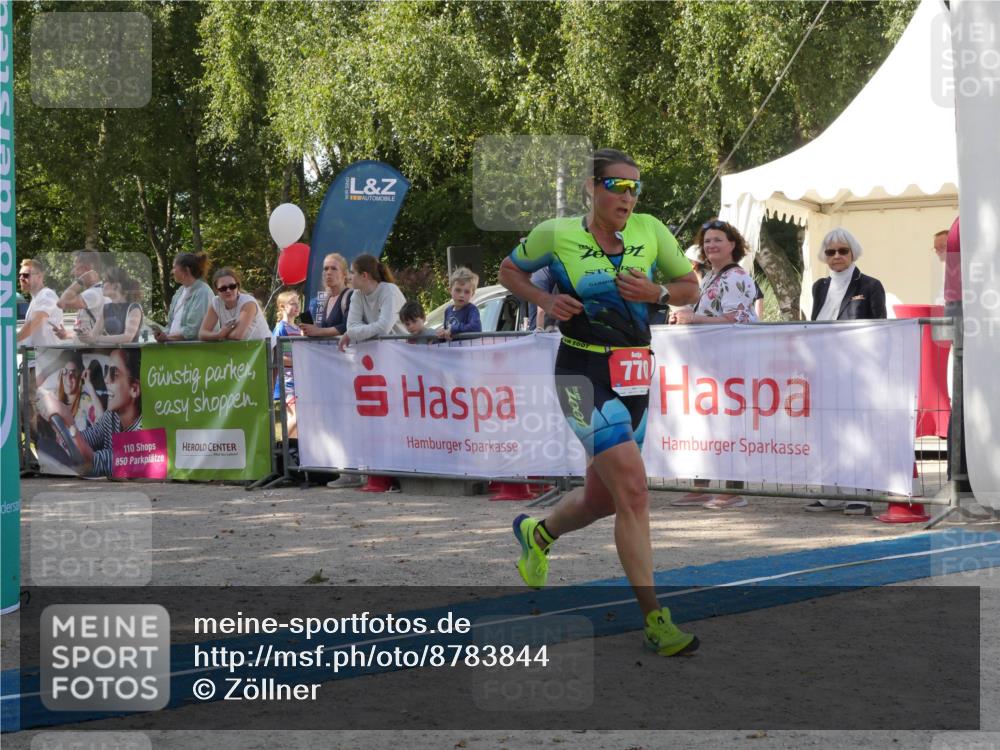 07.09.2025 - 19. Norderstedt Triathlon Zöllner http://msf.ph/oto/8783844 07.09.2025 12:01:56 Ziel 770, 1208 meine-sportfotos.de