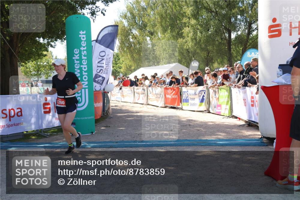 07.09.2025 - 19. Norderstedt Triathlon Zöllner http://msf.ph/oto/8783859 07.09.2025 13:06:27 Ziel 811, 1237, 1260, 1296 meine-sportfotos.de