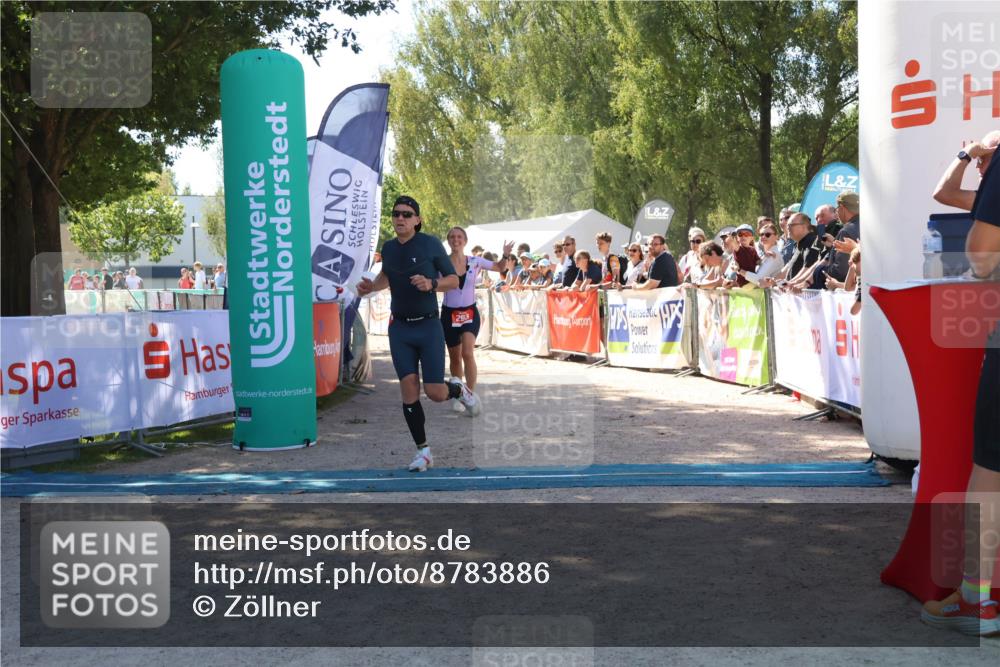 07.09.2025 - 19. Norderstedt Triathlon Zöllner http://msf.ph/oto/8783886 07.09.2025 13:06:32 Ziel 293, 811, 1260 meine-sportfotos.de