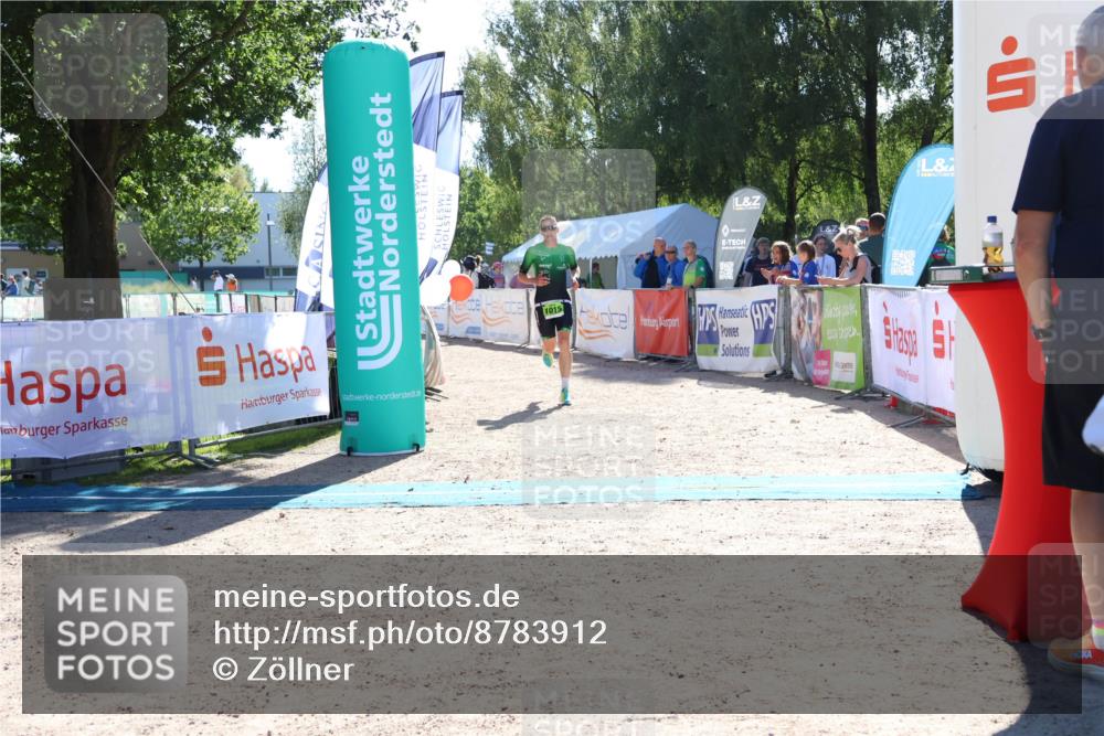 07.09.2025 - 19. Norderstedt Triathlon Zöllner http://msf.ph/oto/8783912 07.09.2025 15:16:36 Ziel 1015 meine-sportfotos.de
