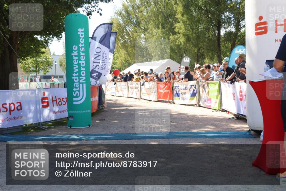 07.09.2025 - 19. Norderstedt Triathlon Zöllner http://msf.ph/oto/8783917 07.09.2025 13:07:15 Ziel  meine-sportfotos.de
