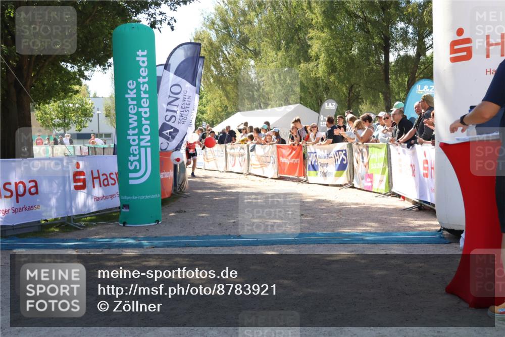 07.09.2025 - 19. Norderstedt Triathlon Zöllner http://msf.ph/oto/8783921 07.09.2025 13:07:16 Ziel  meine-sportfotos.de