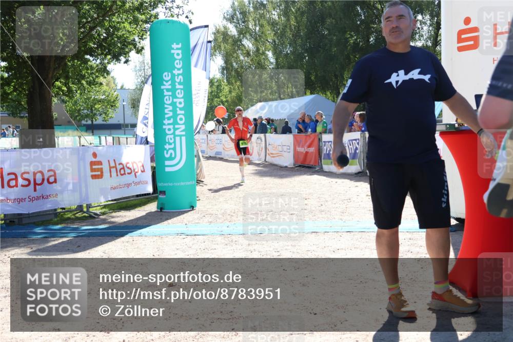 07.09.2025 - 19. Norderstedt Triathlon Zöllner http://msf.ph/oto/8783951 07.09.2025 15:16:52 Ziel 975 meine-sportfotos.de