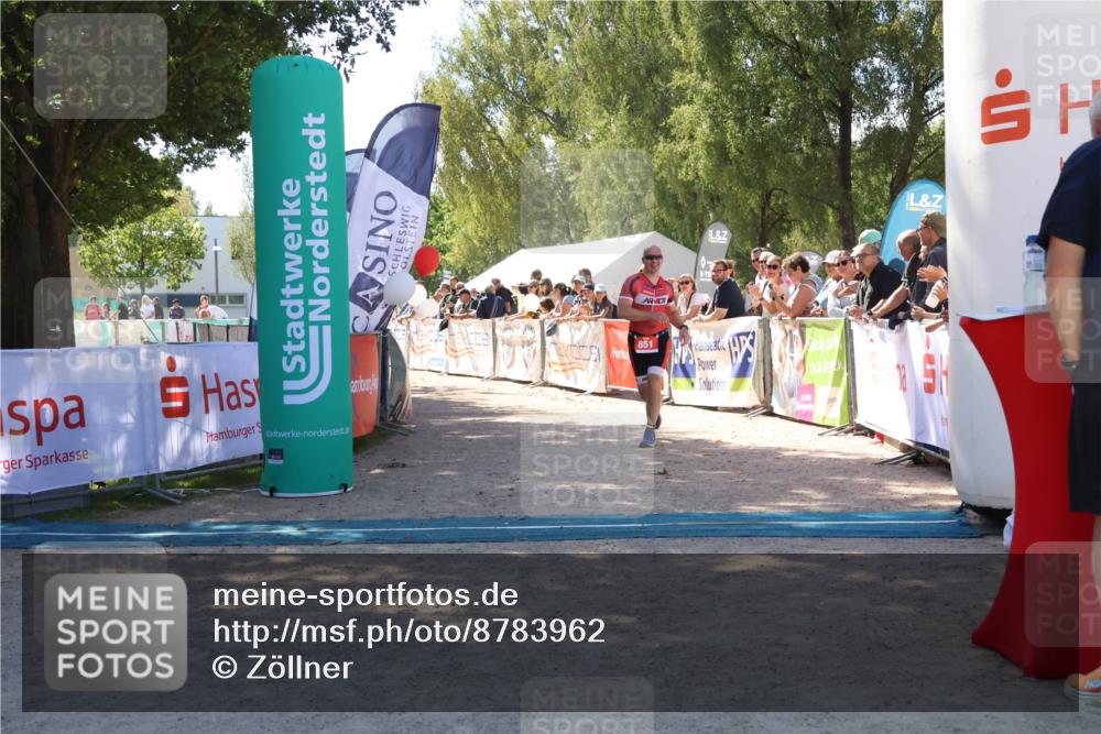 07.09.2025 - 19. Norderstedt Triathlon Zöllner http://msf.ph/oto/8783962 07.09.2025 13:07:20 Ziel 851 meine-sportfotos.de