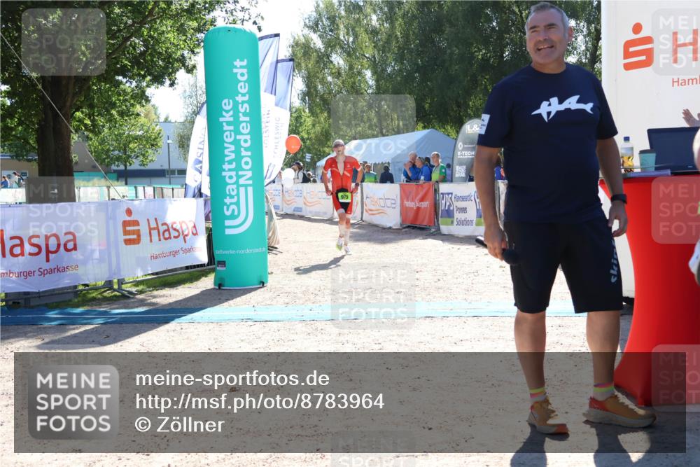 07.09.2025 - 19. Norderstedt Triathlon Zöllner http://msf.ph/oto/8783964 07.09.2025 15:16:53 Ziel 975 meine-sportfotos.de