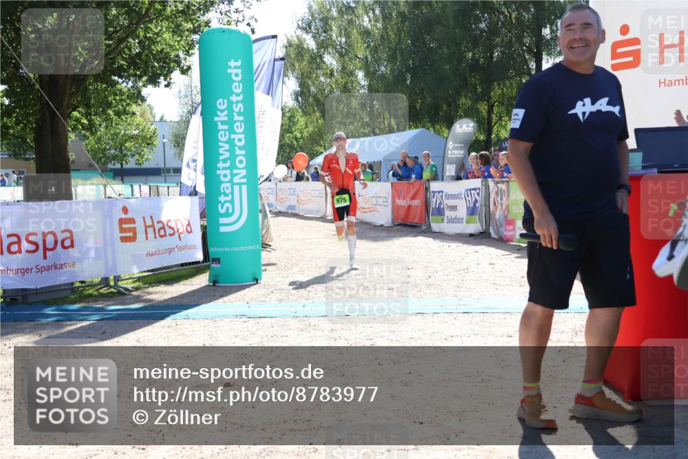 07.09.2025 - 19. Norderstedt Triathlon Zöllner http://msf.ph/oto/8783977 07.09.2025 15:16:53 Ziel 975 meine-sportfotos.de
