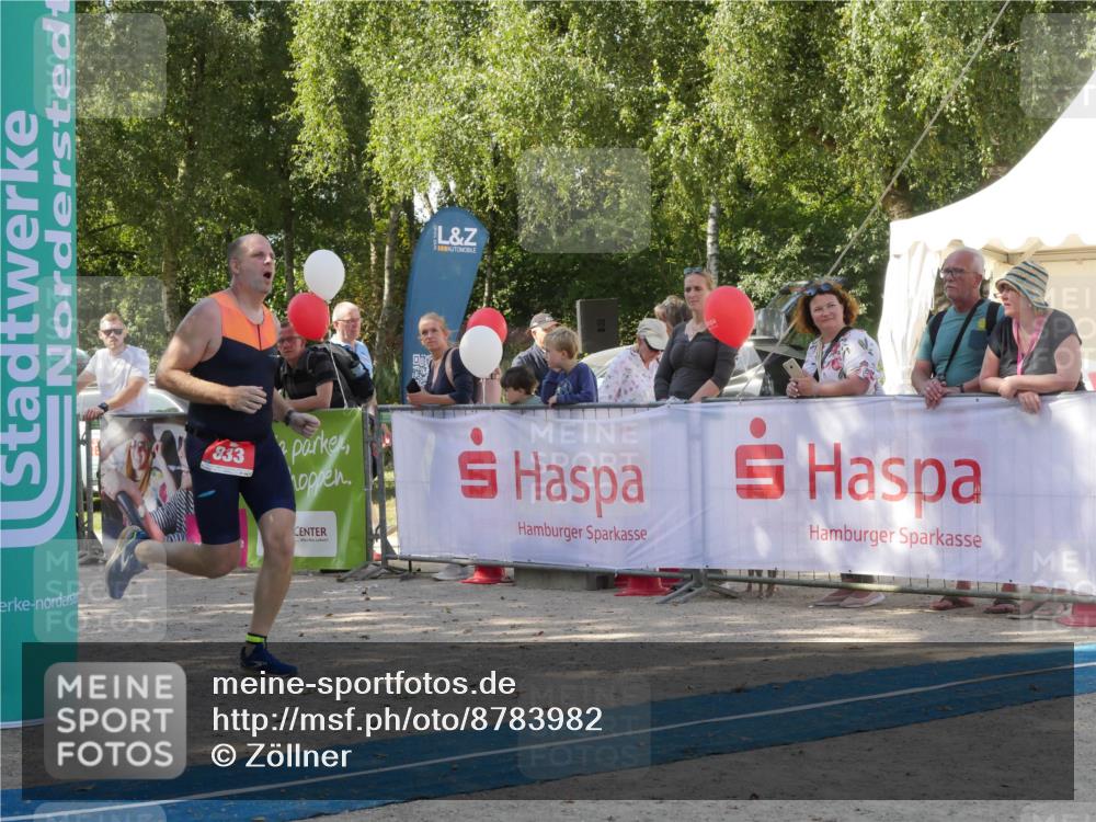 07.09.2025 - 19. Norderstedt Triathlon Zöllner http://msf.ph/oto/8783982 07.09.2025 12:05:41 Ziel 833 meine-sportfotos.de