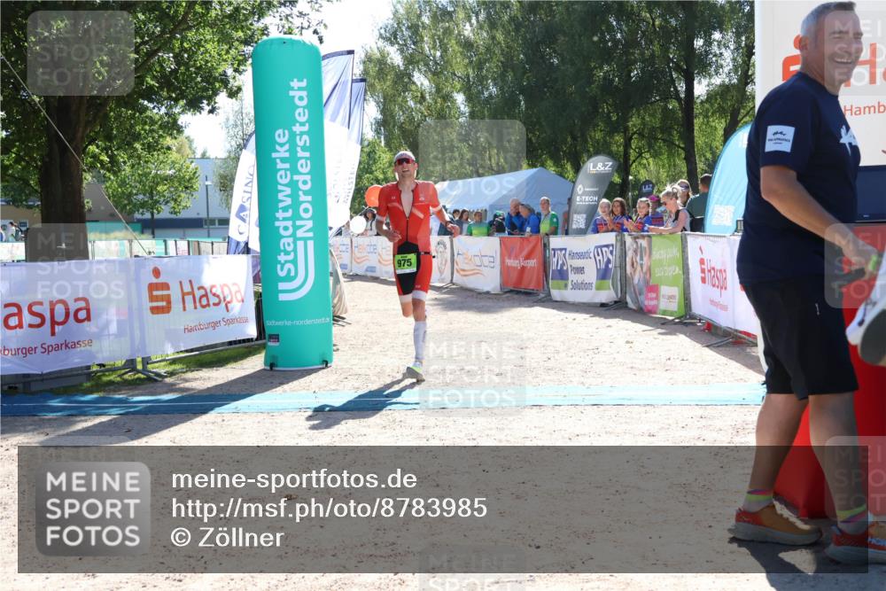 07.09.2025 - 19. Norderstedt Triathlon Zöllner http://msf.ph/oto/8783985 07.09.2025 15:16:54 Ziel 975 meine-sportfotos.de