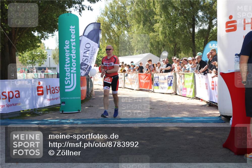 07.09.2025 - 19. Norderstedt Triathlon Zöllner http://msf.ph/oto/8783992 07.09.2025 13:07:22 Ziel 851 meine-sportfotos.de