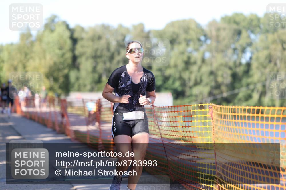 07.09.2025 - 19. Norderstedt Triathlon Michael Strokosch http://msf.ph/oto/8783993 07.09.2025 16:13:17 Laufen 526, 887, 927, 930, 1429, 1511 meine-sportfotos.de