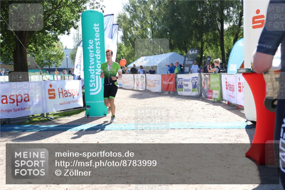 07.09.2025 - 19. Norderstedt Triathlon Zöllner http://msf.ph/oto/8783999 07.09.2025 15:17:51 Ziel 1004 meine-sportfotos.de