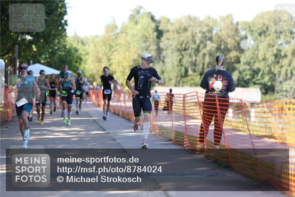 07.09.2025 - 19. Norderstedt Triathlon Michael Strokosch http://msf.ph/oto/8784024 07.09.2025 16:13:24 Laufen 537, 543, 932, 1080 meine-sportfotos.de