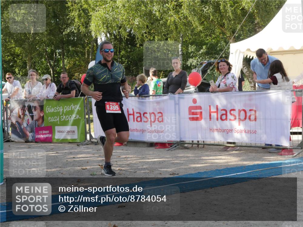 07.09.2025 - 19. Norderstedt Triathlon Zöllner http://msf.ph/oto/8784054 07.09.2025 12:07:08 Ziel 1395 meine-sportfotos.de