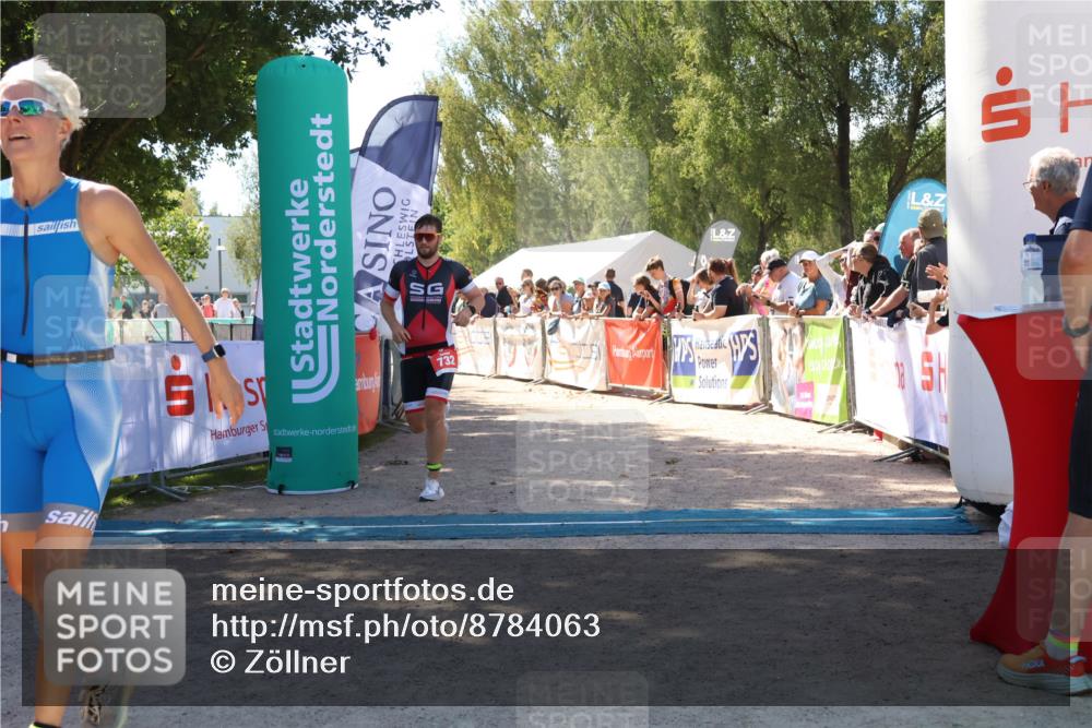 07.09.2025 - 19. Norderstedt Triathlon Zöllner http://msf.ph/oto/8784063 07.09.2025 13:07:49 Ziel 732, 1248 meine-sportfotos.de