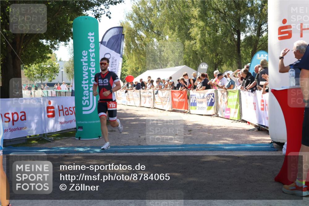 07.09.2025 - 19. Norderstedt Triathlon Zöllner http://msf.ph/oto/8784065 07.09.2025 13:07:50 Ziel 732, 1248 meine-sportfotos.de