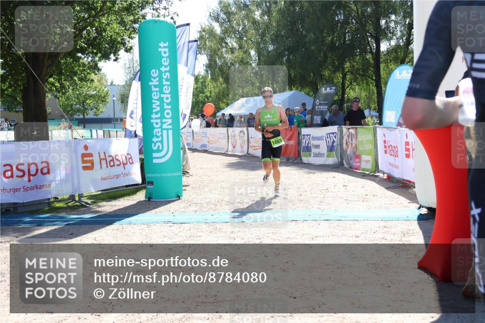 07.09.2025 - 19. Norderstedt Triathlon Zöllner http://msf.ph/oto/8784080 07.09.2025 15:18:25 Ziel 1007 meine-sportfotos.de