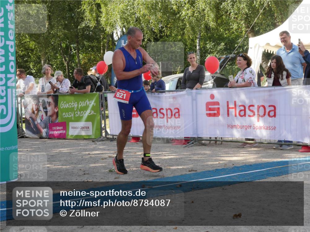 07.09.2025 - 19. Norderstedt Triathlon Zöllner http://msf.ph/oto/8784087 07.09.2025 12:07:43 Ziel 821 meine-sportfotos.de