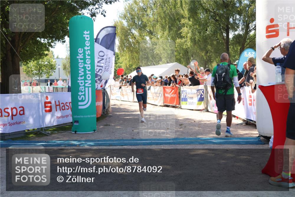 07.09.2025 - 19. Norderstedt Triathlon Zöllner http://msf.ph/oto/8784092 07.09.2025 13:07:58 Ziel 709, 788 meine-sportfotos.de