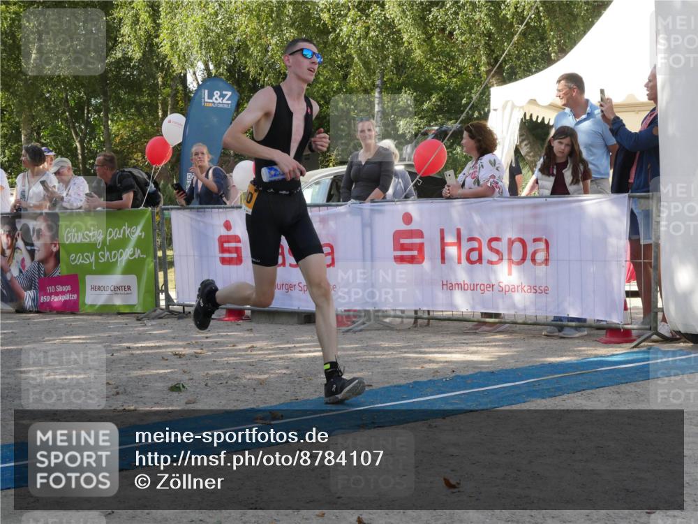 07.09.2025 - 19. Norderstedt Triathlon Zöllner http://msf.ph/oto/8784107 07.09.2025 12:07:48 Ziel 821, 1200, 1314 meine-sportfotos.de