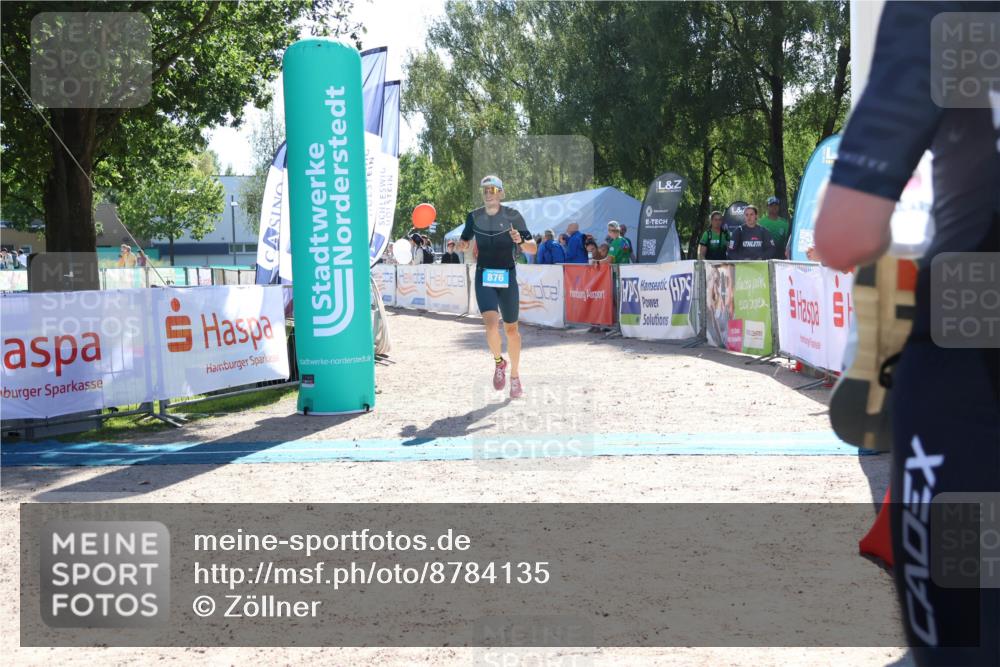 07.09.2025 - 19. Norderstedt Triathlon Zöllner http://msf.ph/oto/8784135 07.09.2025 15:18:31 Ziel 876, 1007 meine-sportfotos.de