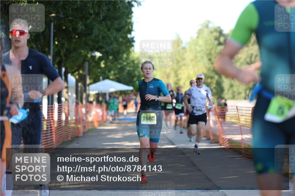 07.09.2025 - 19. Norderstedt Triathlon Michael Strokosch http://msf.ph/oto/8784143 07.09.2025 16:13:35 Laufen 403, 457, 461, 482, 529, 543, 932, 943, 1064, 1085, 1422 meine-sportfotos.de