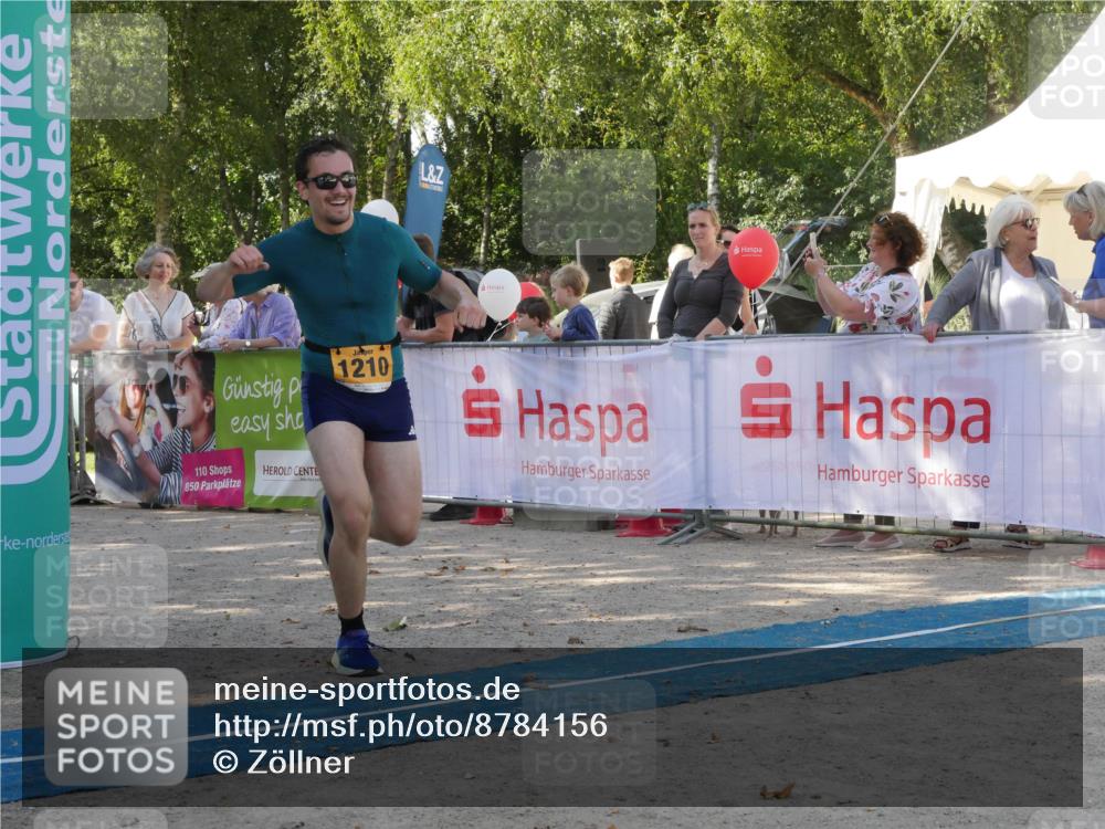 07.09.2025 - 19. Norderstedt Triathlon Zöllner http://msf.ph/oto/8784156 07.09.2025 12:08:46 Ziel 1210, 1236 meine-sportfotos.de