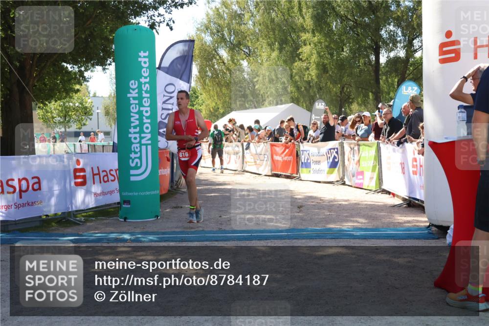 07.09.2025 - 19. Norderstedt Triathlon Zöllner http://msf.ph/oto/8784187 07.09.2025 13:08:08 Ziel 816 meine-sportfotos.de