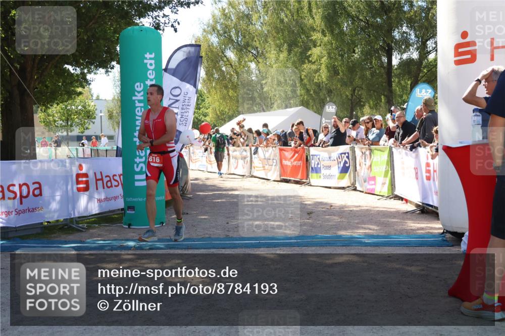 07.09.2025 - 19. Norderstedt Triathlon Zöllner http://msf.ph/oto/8784193 07.09.2025 13:08:08 Ziel 816 meine-sportfotos.de