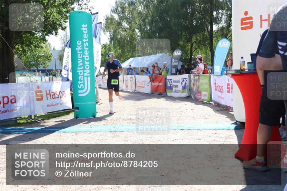 07.09.2025 - 19. Norderstedt Triathlon Zöllner http://msf.ph/oto/8784205 07.09.2025 15:19:19 Ziel 980 meine-sportfotos.de