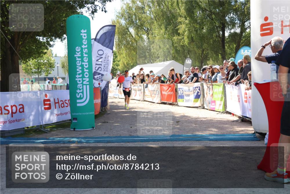 07.09.2025 - 19. Norderstedt Triathlon Zöllner http://msf.ph/oto/8784213 07.09.2025 13:08:12 Ziel 816, 828 meine-sportfotos.de